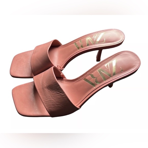 ZARA KITTEN HEEL MULES SIZE 7.5 - Picture 1 of 4